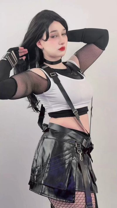 Watch LunaticalWitch's leaked NSFW video on TwXstars