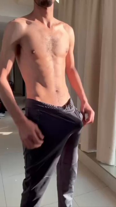 Watch بشار 🐴🍆🥳's leaked NSFW video on TwXstars