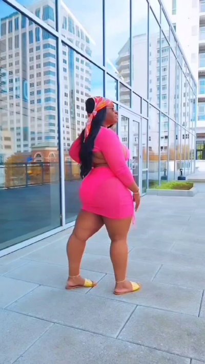 Watch MzShibaBaby's leaked NSFW video on TwXstars