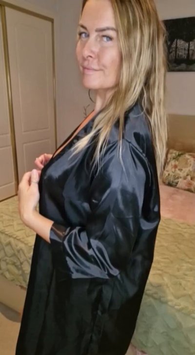 Watch Caly Morgan Milf's leaked NSFW video on TwXstars