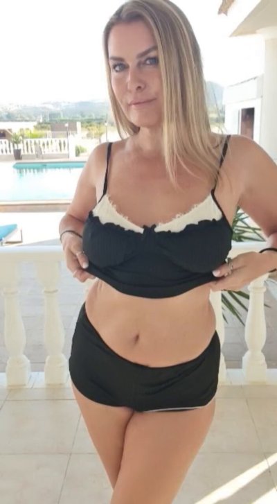 Watch Caly Morgan Milf's leaked NSFW video on TwXstars