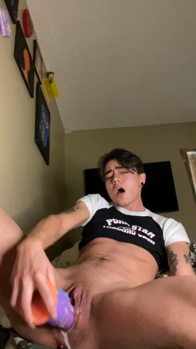 Watch Joey Michaels's leaked NSFW video on TwXstars