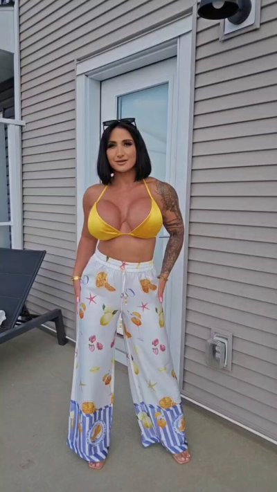 Watch Cherry Devivre's leaked NSFW video on TwXstars