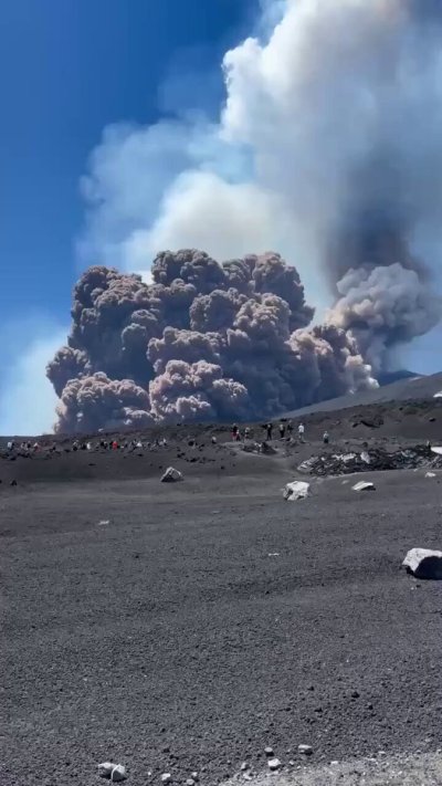 Watch Geology Page's leaked NSFW video on TwXstars