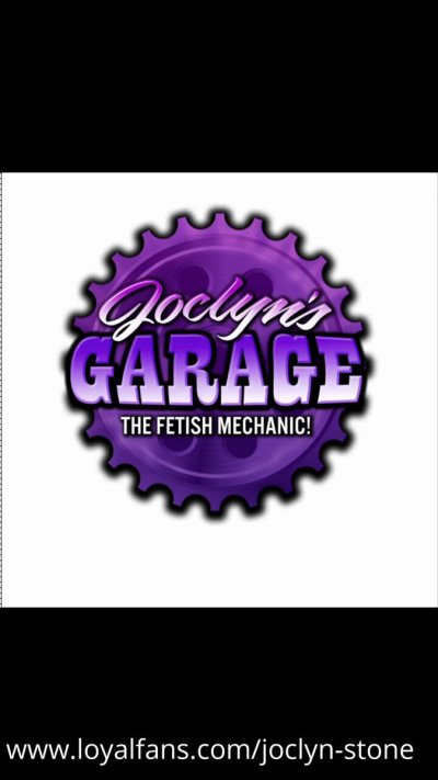 Watch Curvy MILF Joclyn Stone's leaked NSFW video on TwXstars