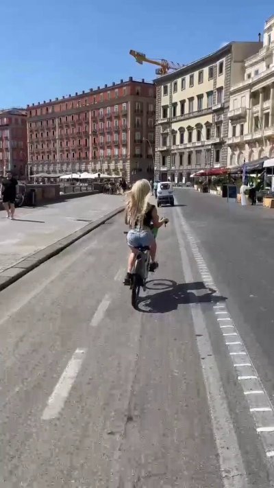 Watch Noemi Blonde's leaked NSFW video on TwXstars