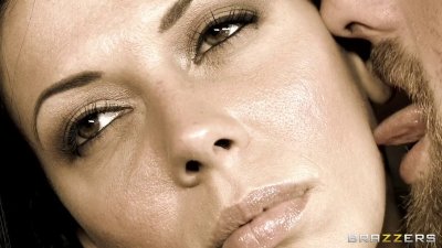 Watch Rachel Starr's leaked NSFW video on TwXstars