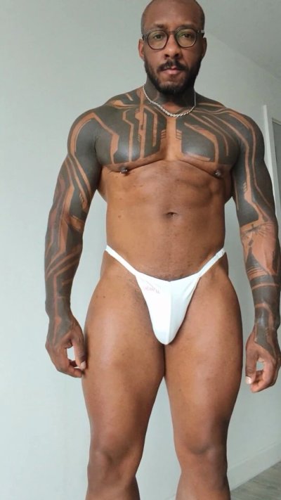 Watch Amadeus's leaked NSFW video on TwXstars