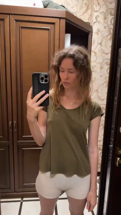 Watch Oksi Roxi's leaked NSFW video on TwXstars