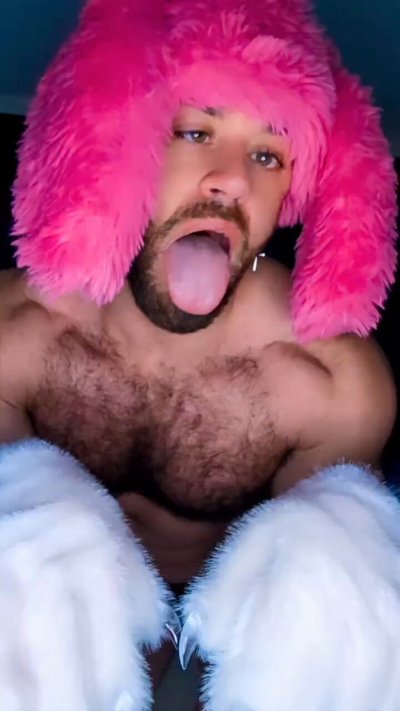 Watch Trojanmachine69's leaked NSFW video on TwXstars