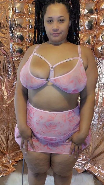 Watch WintarRose's leaked NSFW video on TwXstars