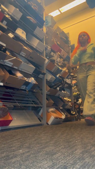 Watch Crreamy 🥛's leaked NSFW video on TwXstars