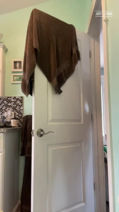 Watch TheGayGaston 🧔🏻‍♂️🌈's leaked NSFW video on TwXstars