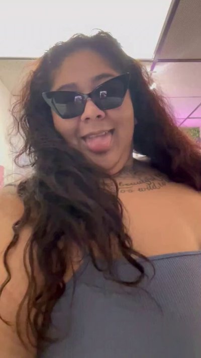 Watch Crystal Blue 420's leaked NSFW video on TwXstars