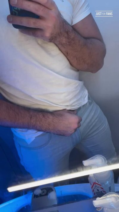 Watch TheGayGaston 🧔🏻‍♂️🌈's leaked NSFW video on TwXstars