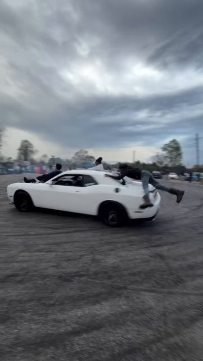 Watch Fck Around N Find Out's leaked NSFW video on TwXstars