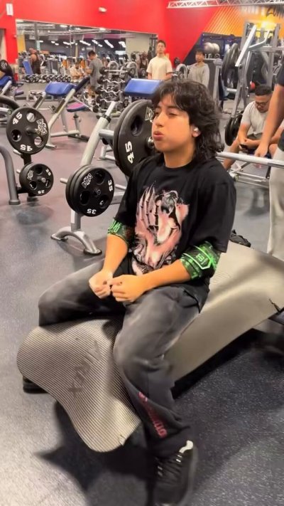 Watch Fck Around N Find Out's leaked NSFW video on TwXstars