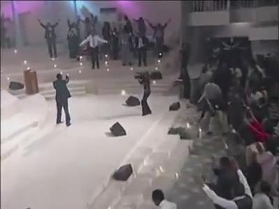 Watch Lil’Mogwai's leaked NSFW video on TwXstars