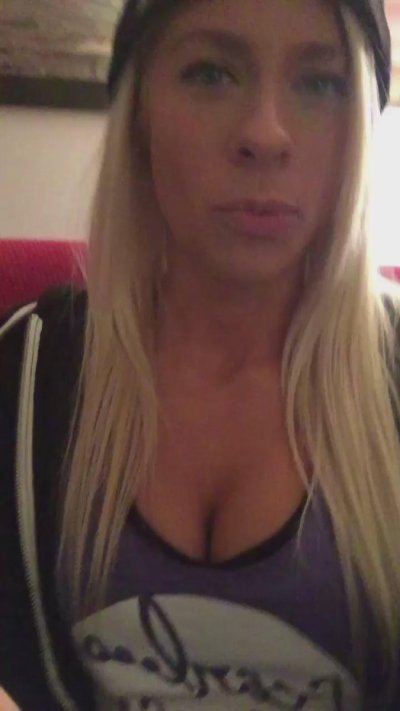 Watch Andie Case's leaked NSFW video on TwXstars