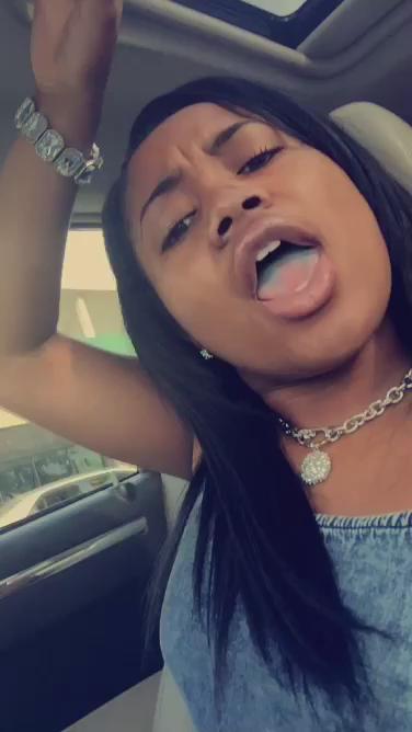 Watch Yaya🎖️'s leaked NSFW video on TwXstars