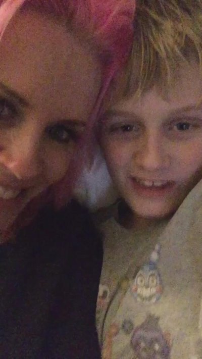 Watch Jenny McC-Wahlberg's leaked NSFW video on TwXstars