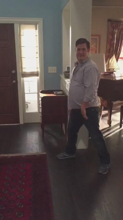 Watch Sarah Hyland's leaked NSFW video on TwXstars