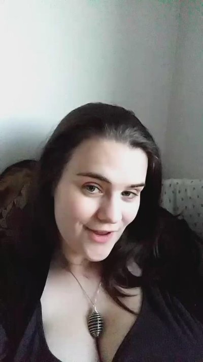 Watch Tiggle Bitties 18+'s leaked NSFW video on TwXstars