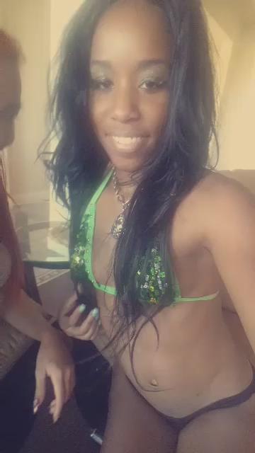 Watch Ashley Pink's leaked NSFW video on TwXstars