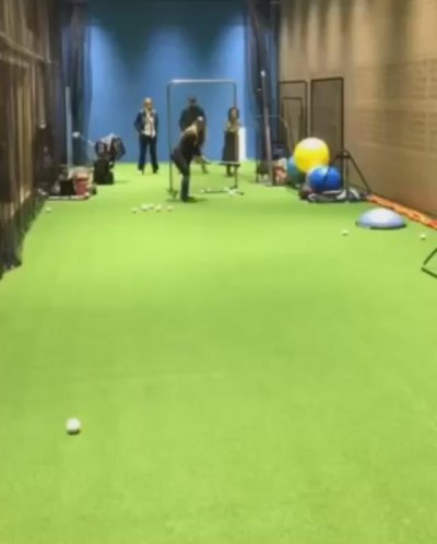 Watch Shakira's leaked NSFW video on TwXstars