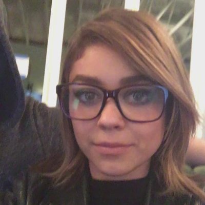 Watch Sarah Hyland's leaked NSFW video on TwXstars