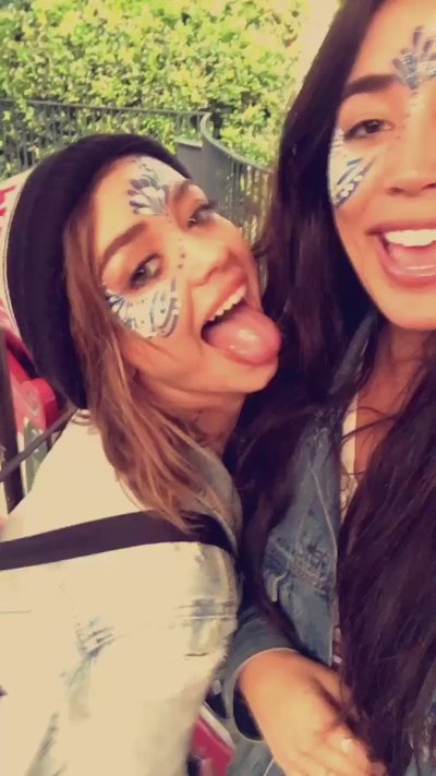 Watch Sarah Hyland's leaked NSFW video on TwXstars