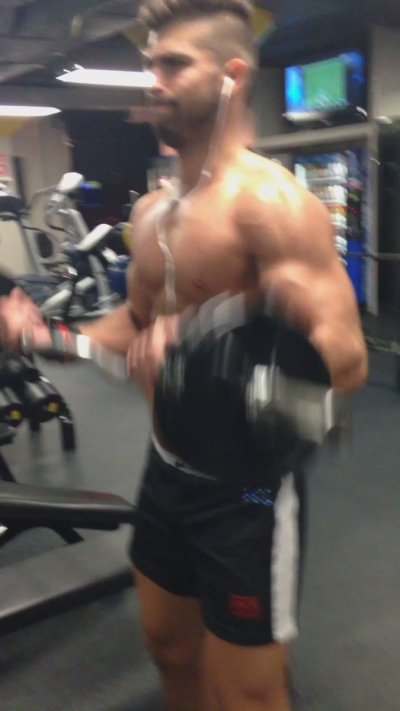 Watch Lorenzo Flexx's leaked NSFW video on TwXstars