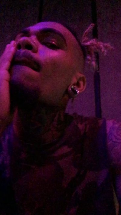 Watch lilouttapocket's leaked NSFW video on TwXstars