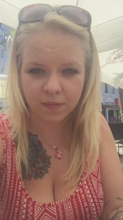 Watch LunaLove's leaked NSFW video on TwXstars