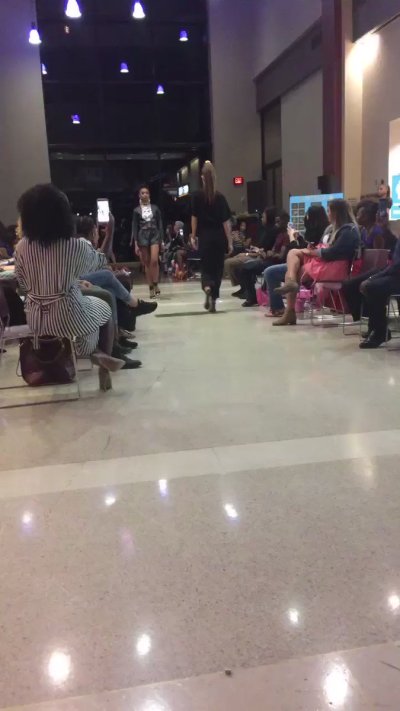 Watch *LeLes Enticing*'s leaked NSFW video on TwXstars