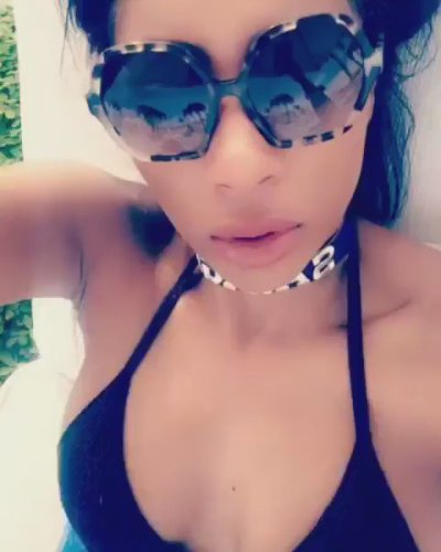 Watch Tommie Lee's leaked NSFW video on TwXstars