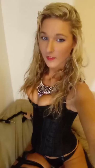 Watch Honey🎉's leaked NSFW video on TwXstars