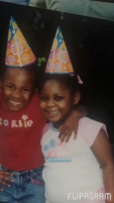 Watch 🐛's leaked NSFW video on TwXstars