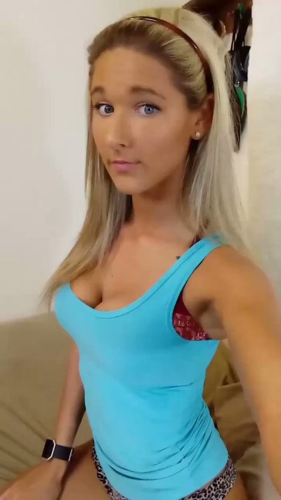 Watch Honey🎉's leaked NSFW video on TwXstars