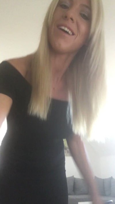 Watch Daynia's leaked NSFW video on TwXstars