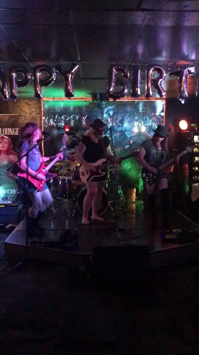 Watch OnlyFans.com/TsTyraScott's leaked NSFW video on TwXstars