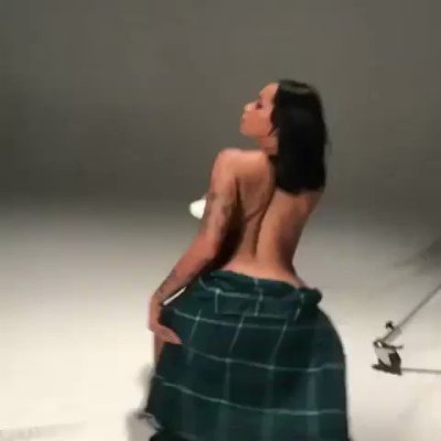 Watch PHFAME's leaked NSFW video on TwXstars