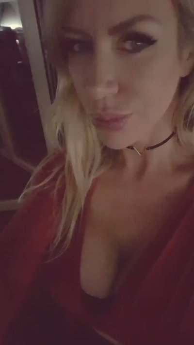 Watch Tania Amazon's leaked NSFW video on TwXstars