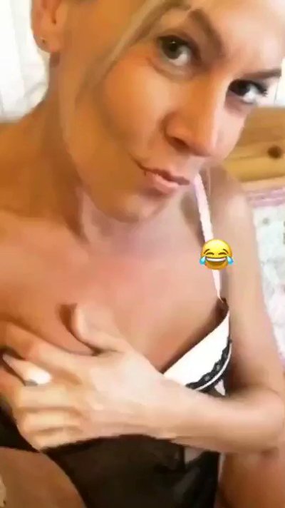 Watch Miley Weasel's leaked NSFW video on TwXstars