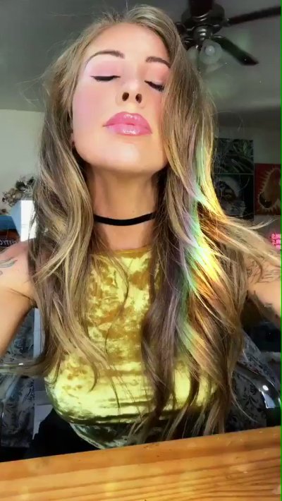 Watch Coconut Kitty's leaked NSFW video on TwXstars