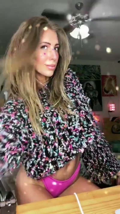 Watch Coconut Kitty's leaked NSFW video on TwXstars