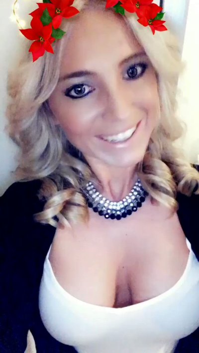 Watch Daynia's leaked NSFW video on TwXstars