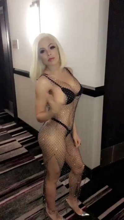 Watch Luna Star's leaked NSFW video on TwXstars