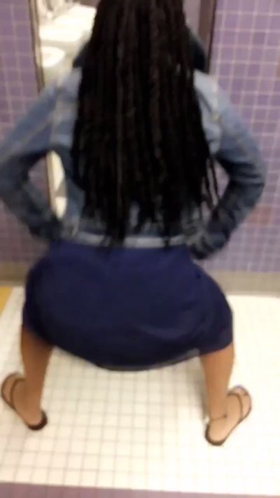 Watch Princess Tay 👑🌸's leaked NSFW video on TwXstars