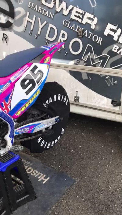 Watch Bathmate's leaked NSFW video on TwXstars